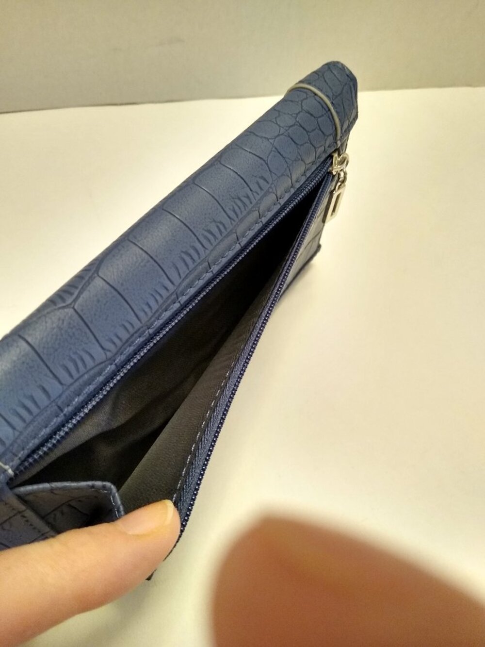 G by Guess Blue Tri-fold Wallet - Picture 6 of 8